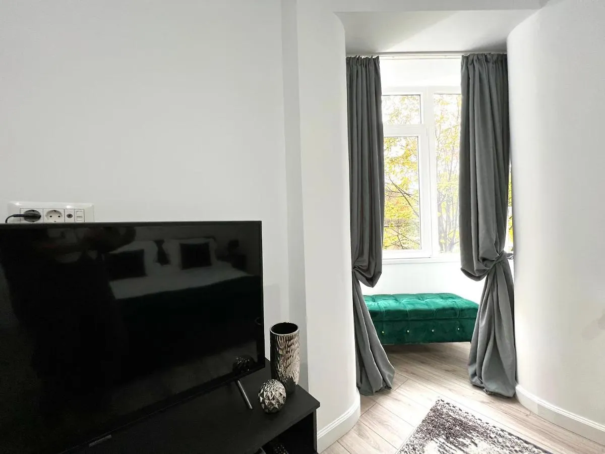 Green Spot - Premium Studio - Sanador Victoriei Bucharest 0*,  Romania
